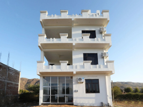 OYO 10682 Hotel Blue Lotus