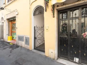 Iflat Light Apartment Near The Colosseum