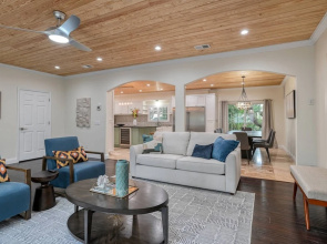 Golden Mile Beach Retreat
