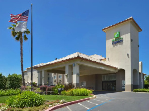 Holiday Inn Express Madera - Yosemite Park Area by IHG