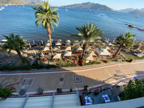 Reis Beach Hotel&Restaurant