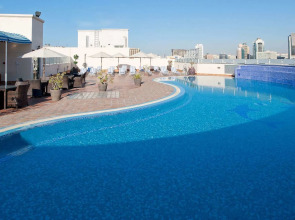 Sunday Hotel Holiday International Dubai