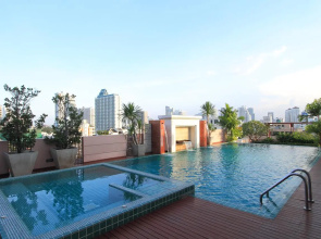 D Varee Montara Thonglor 25