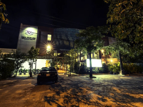 Sihanoukville Plaza Hotel