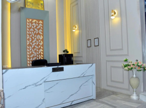 Hotel Aalishan Garden