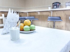 Бауманская (на ул. Бакунинская)