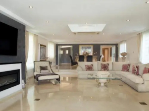 Villa Issabella Marbella, Elviria