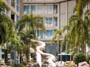 Azure Hotel Pattaya