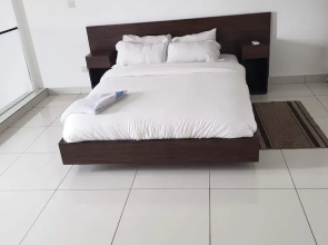 EBS LEGENDSTwo bedroom duplex