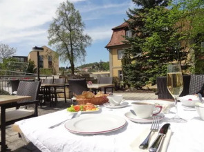 Arkadenhotel im Kloster