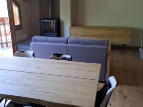 Woodpecker s Chalet in Tem