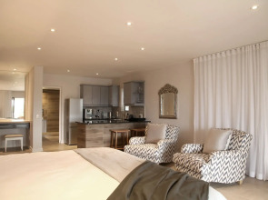 Sunrise Bay Self-Catering Accommodation