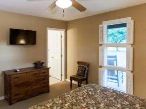 Live Oak Bed And Breakfast