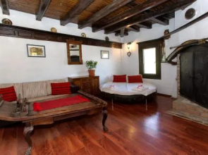 Guest House Stone Paths