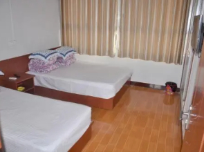 Wujiatai Fenggaoyujia Guesthouse