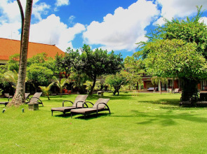 Отель Bali Beach