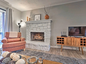 Walk to Chair Lift: Beech Mountain Condo