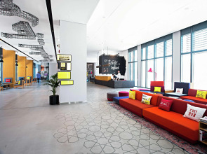 Hampton by Hilton Dubai Al Seef 