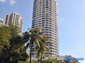 Sanya Bay 9 · City Sea Seascape Home (coconut dream long corridor)