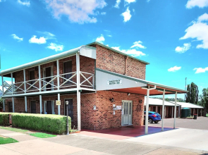 Sandstock Motor Inn