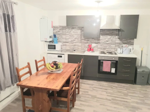 Marble Square Deluxe -flat 9