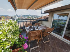 Cute & Cozy Terrace
