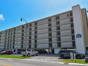 Crescent Sands F4 by Seaside Vacations