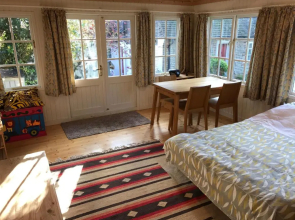 Crabapple Cottage B&B