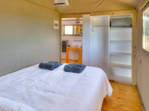 AfriCamps at Mackers - Glamping