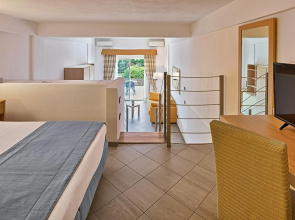 Aregai Marina Hotel & Residence