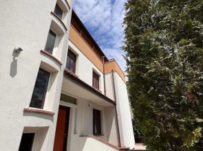 Serenity Apartments and Studios