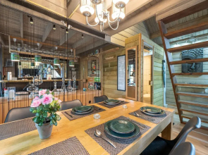 Romantic Chalet Near Wilhelminadorp