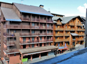 Appartement Risoul, 1 pièce, 4 personnes - FR-1-330-221