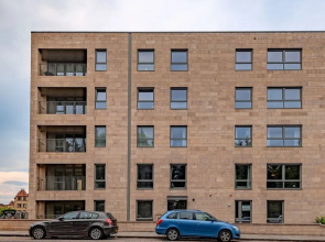 Spacious Modern Apartment