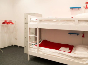 Hostel Port of Five Seas