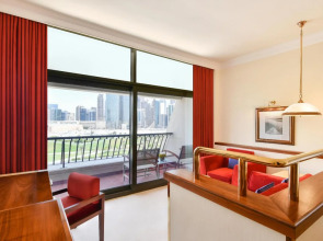 Sheraton Grand Doha Resort & Convention Hotel