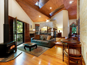 Escarpment Retreat