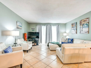 Steps to Sand: Condo w/ Pool Access in Cocoa Beach