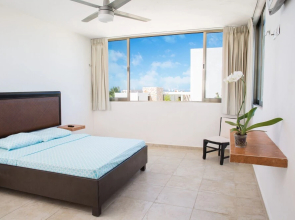 San Bruno Tropical Villa with Pool