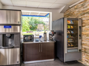 Motel 6 Elmsford, NY - White Plains