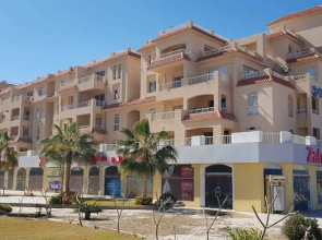 Seaside serviced apartments