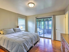 Family-friendly Omaha Home ~ 5 Mi to Dtwn!