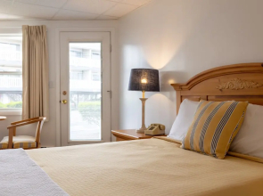 The Gull Oceanside Inn & Motel