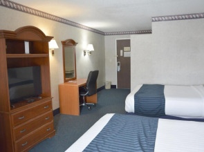 Travelodge by Wyndham Milwaukee