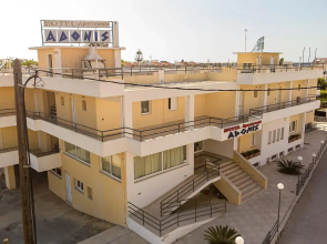 Adonis Hotel