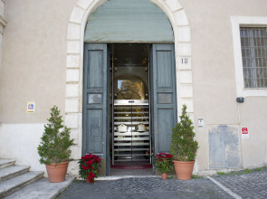 Отель Domus Sessoriana