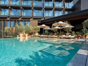 Отель The Dubai Edition