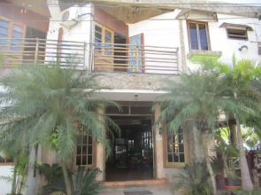 Hotel Sherwood