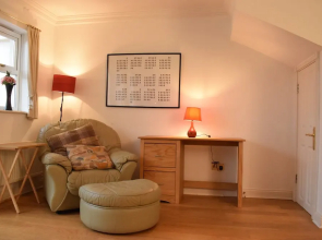 4 Bedroom Apartment With Garden