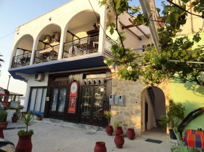 Captain's Beach Boutique Apartments